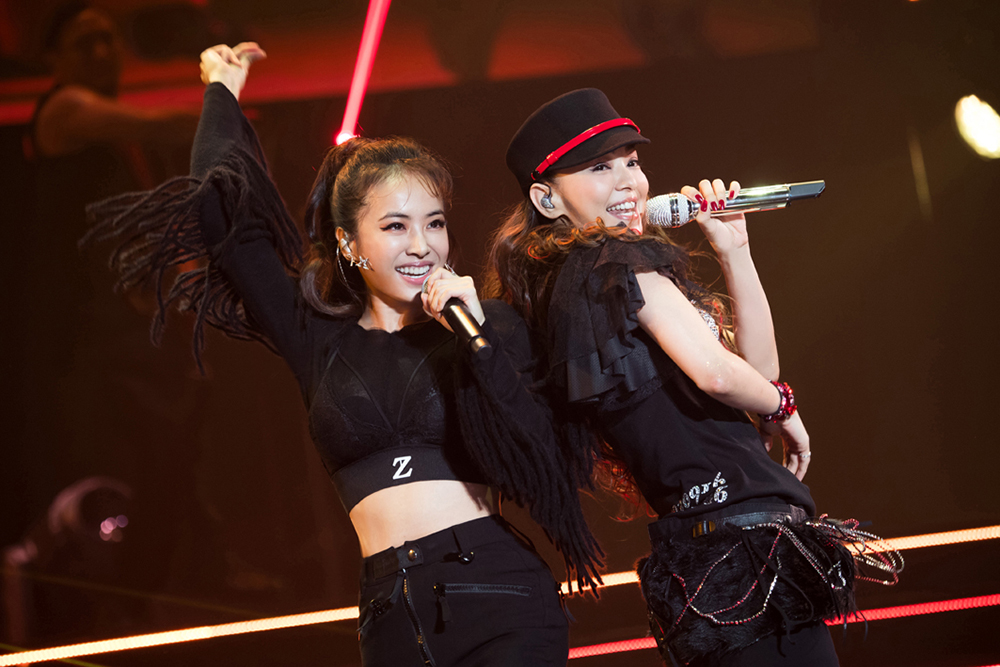 安室奈美恵 沖縄 ラストライブ 前夜祭 銀テープ