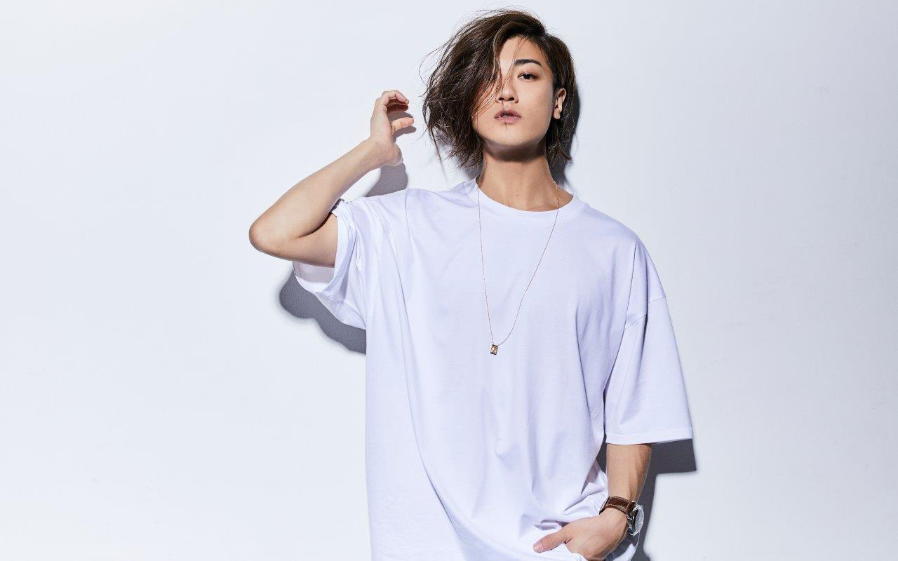 【希少】　赤西仁 着用 同型同色　シャツ　NAライブ　オーバーシャツ 希少】 赤西仁 着用 同型同色 シャツ NAライブ オーバーシャツ 赤西仁