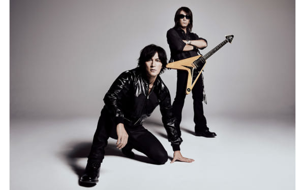 B'z、11/29発売ニューアルバム「DINOSAUR」の収録内容発表 | Musicman