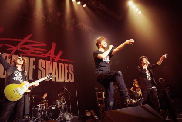 AOS_live-1_R-600x401.jpg