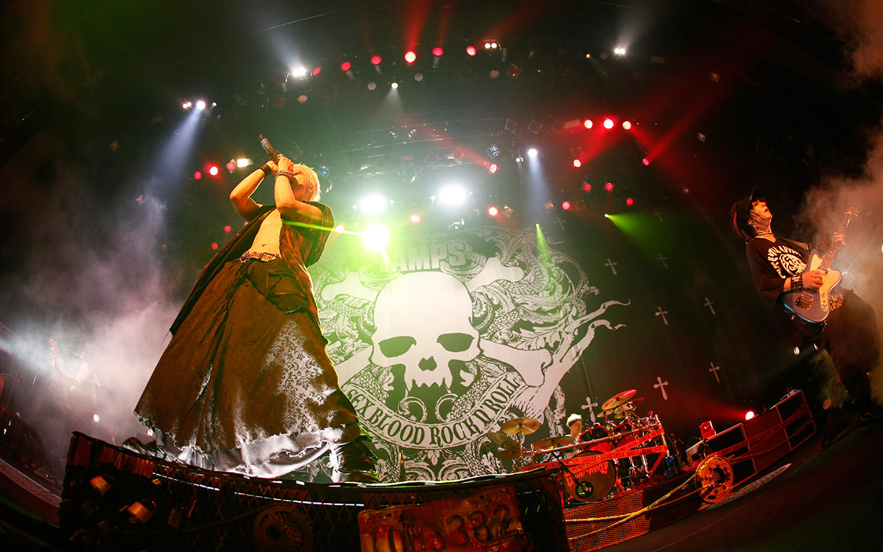 Vamps 籠城型ツアー の集大成 Vamps Live 17 Underworld を映像化 Musicman