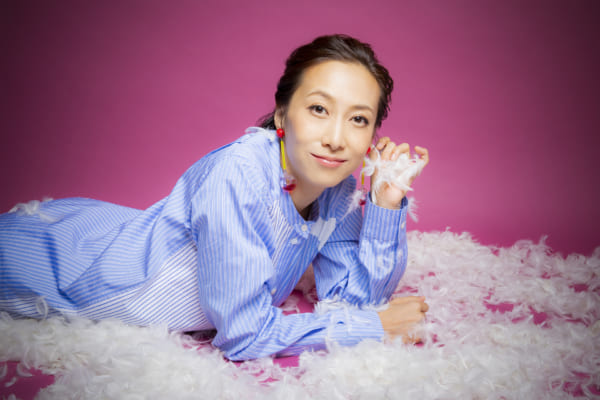 【3.11チャリティー】一青窈　アーティスト写真撮影着用衣装（トップス、スカート） rfp Aラインスカート 演出 舞台衣装 ステージ衣装 欧米風