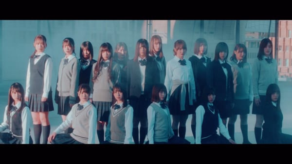 日向坂46 生写真 河田陽菜 青春の馬MVカラフル衣装 ヨリ、チュウ、