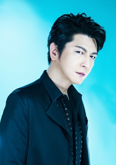 及川光博 ミッチー mitchy サイン入りポラロイド写真 ポップビート 及川光博 “ミッチーワールド”全開のNewアルバム『BEAT & ROSES