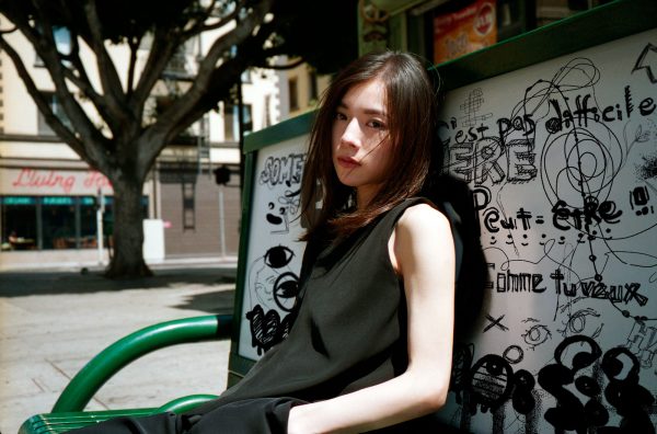 milet、1stフルアルバム「eyes」5/13リリース ワンオクToruも再び楽曲