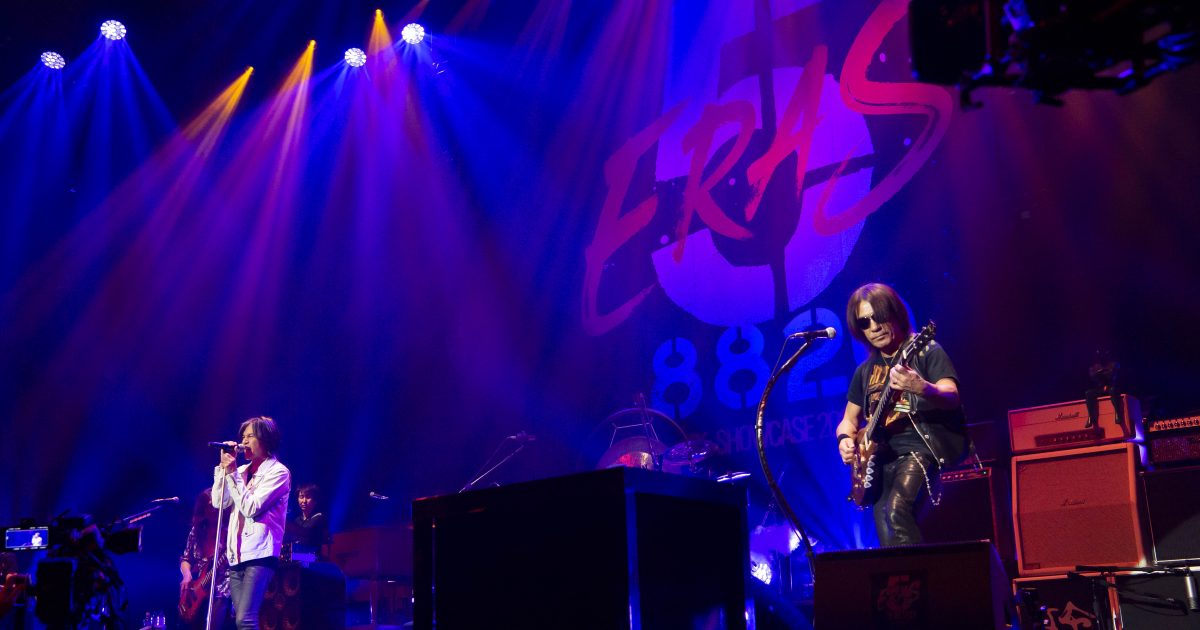 B’z、初の5週連続無観客配信ライブDay34ダイジェスト公開 ファイナルDay5は28日19時スタート Musicman B’z、初の5週連続無観客配信ライブDay34ダイジェスト公開 ファイナルDay5は28日19時スタート Musicman