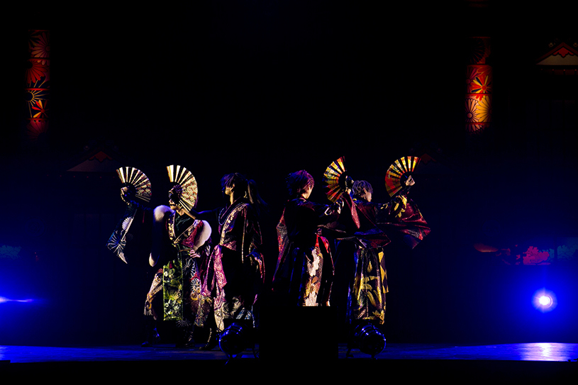 浦島坂田船「この先もまた突っ走っていきます」 希望の旗も掲げ
