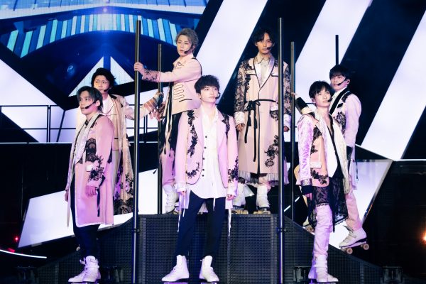 ミュージック Kis-My-Ft2/LIVE TOUR 2021  Amazon.co.jp: Kis-My-Ft2 LIVE TOUR 2021 HOME(Blu-ray2枚組