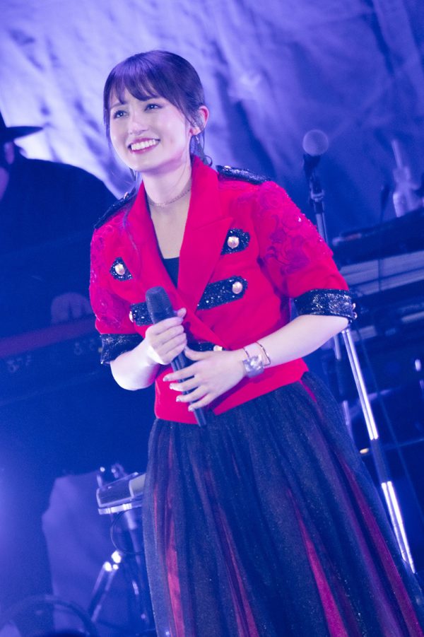 逢田梨香子　The night before Nostalgic DVD 逢田梨香子、LIVE Blu-ray&DVD”RIKAKO AIDA LIVE 2022″の受注