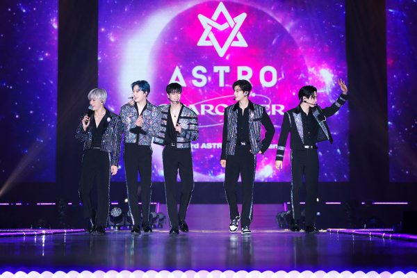 韓国の6人組ボーイズグループASTRO、日本公演で4万人を動員 最大
