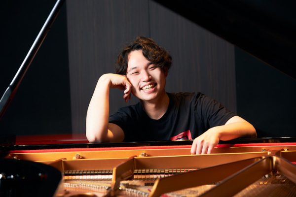 ピアノの森　コンサート　サイン色紙　反田恭平　牛牛　髙木竜馬 49360.jpg