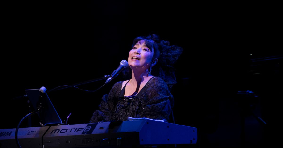 尾崎亜美、BD＆DVD「45th Anniversary Concert ～Bon appetit～」発売