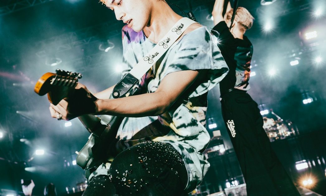 DISH//、宇宙をテーマにした自身最大規模の野外ライブは「最高の日」を