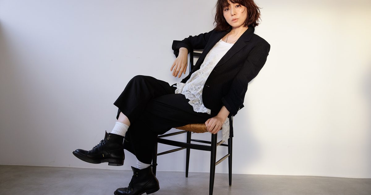 女優・石田ゆり子の音楽活動プロジェクトlily、特典付き初ミニ