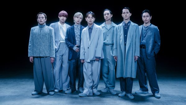 デビュー10周年のBTS、初の公式記念メダルを予約販売開始 Musicman