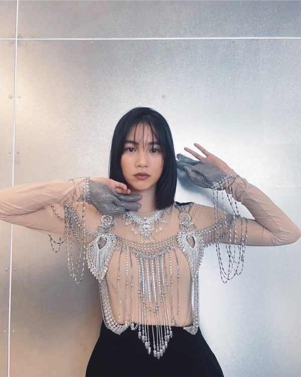 のん「心の中で追求する者には強い意志を示せる洋服が必要だった