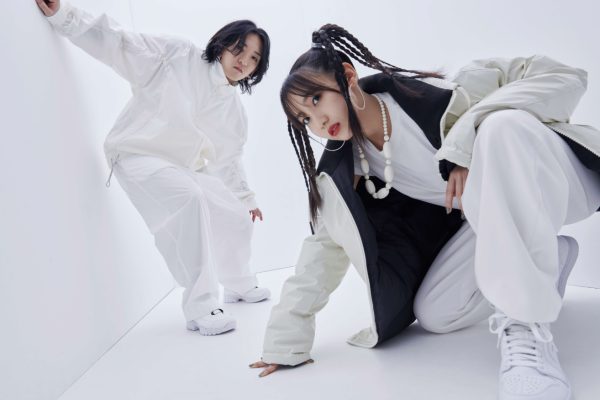 Amazon.co.jp: YOASOBI × Zepp グラウラーボトル ブラック