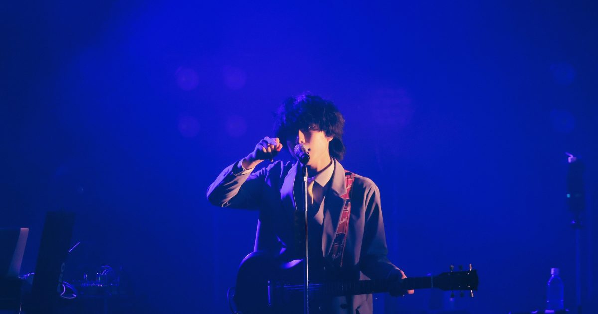Tele ロックスター 詩の形 谷口喜多朗 Tele、時代を映し出す「僕たちの歌」の信念 | Rolling Stone