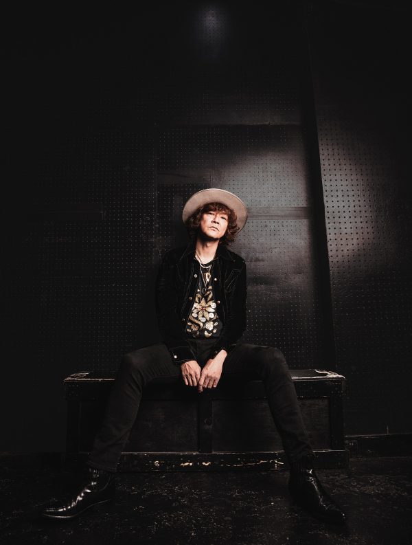 馬渕太成、ソロデビュー 新曲「あふれ出す涙」1/15リリース＆MV