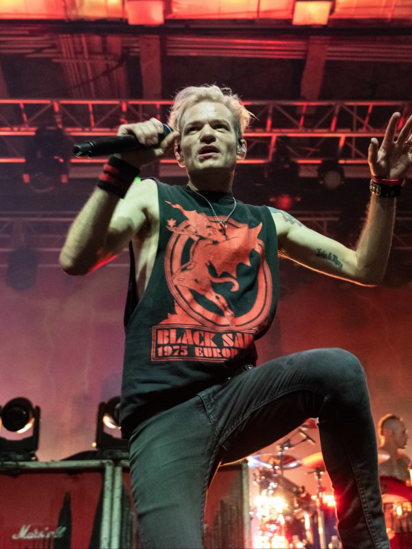 Sum 41、最後のミュージックビデオを公開 | Musicman