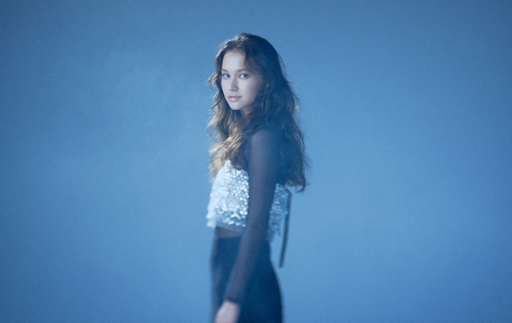 Hana Hope、新曲「サファイア」がTVアニメ「瑠璃の宝石」EDテーマに