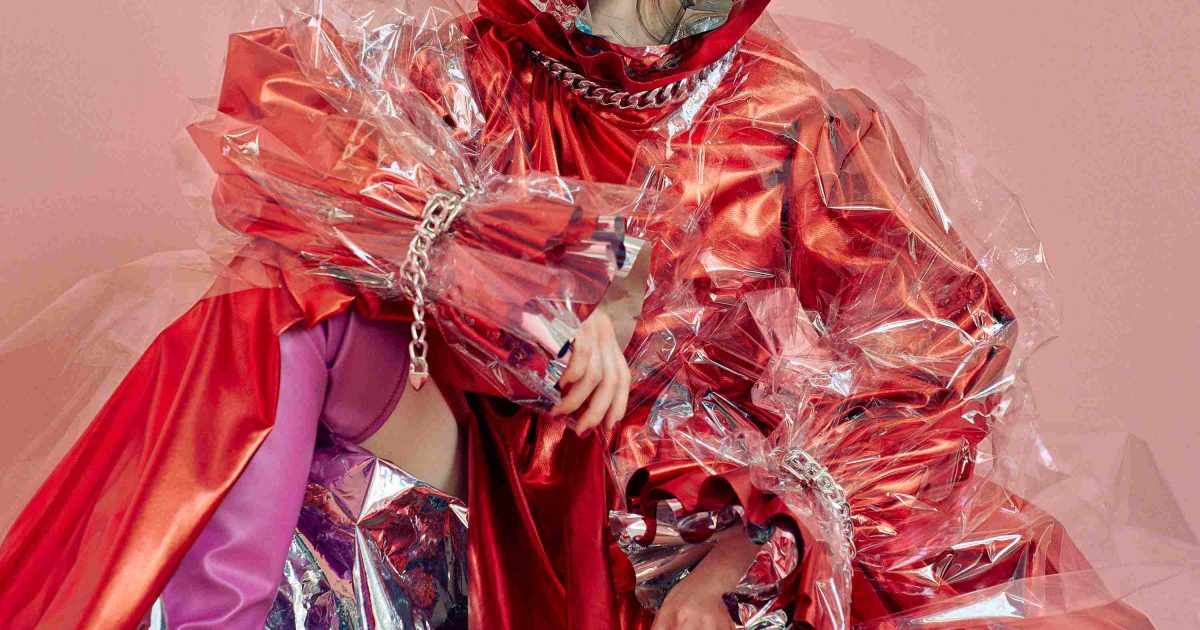 生田絵梨花、全国ツアー「bitter candy」が開幕 等身大の