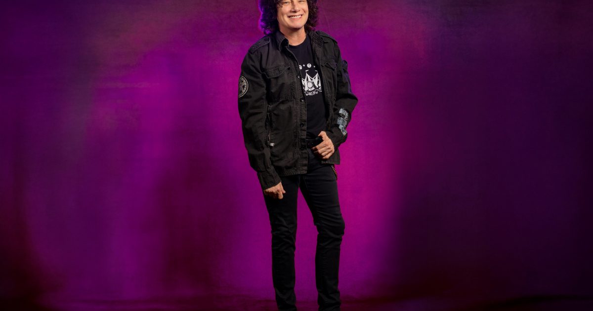 アコースティックでいつもと違った一面を」エリック・マーティンが