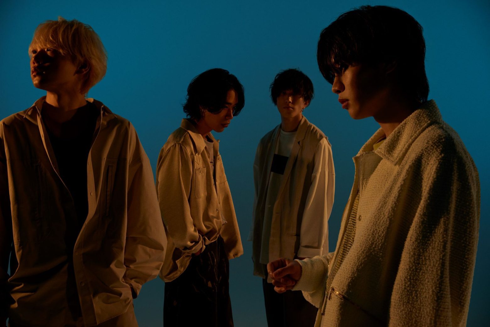 神はサイコロを振らないが、自身初となるカバーライブツアーを東名阪クアトロで開催