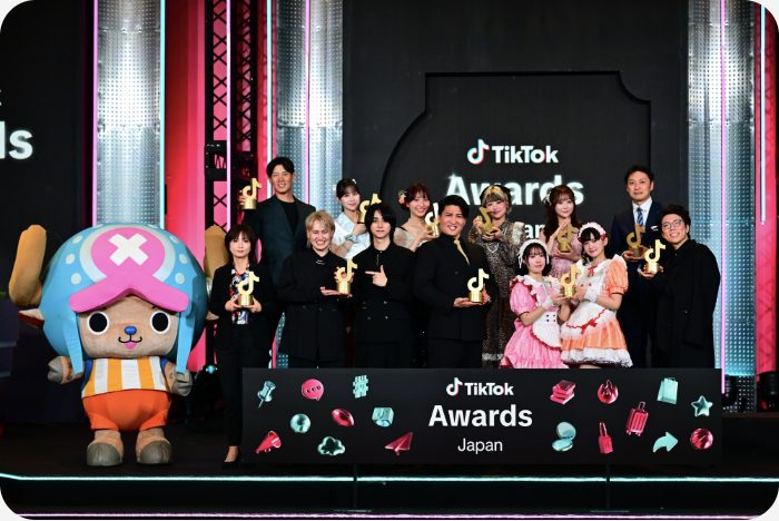 「TikTok Awards Japan 2025」 Mrs. GREEN APPLEとAiScReam「愛♡スクリ～ム！」が授賞