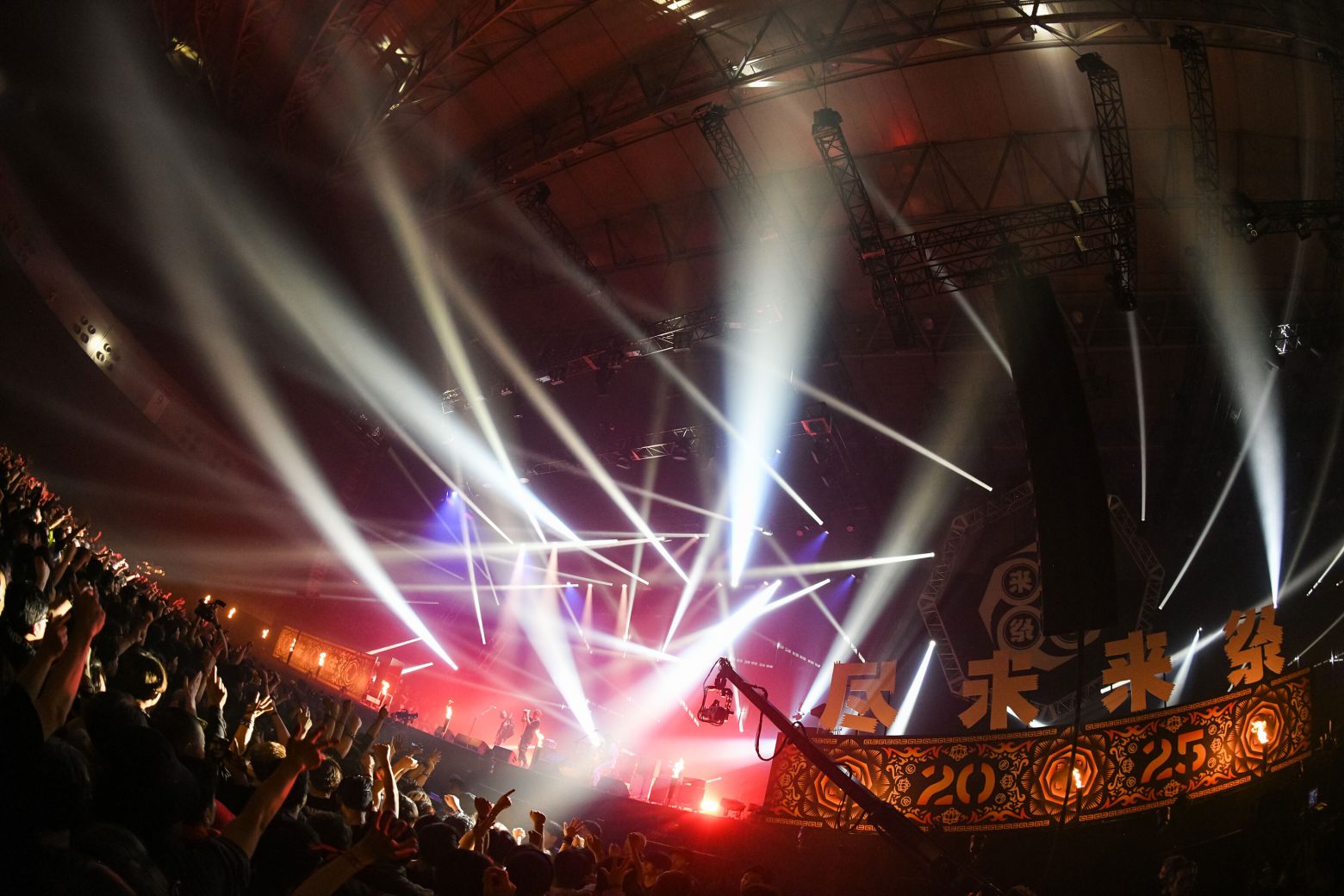 「大切な仲間が集まってくれました」BRAHMAN結成30周年『尽未来祭 2025』2日目はーー失い、迷いながらも続けて来たバンドの生き様そのものだった