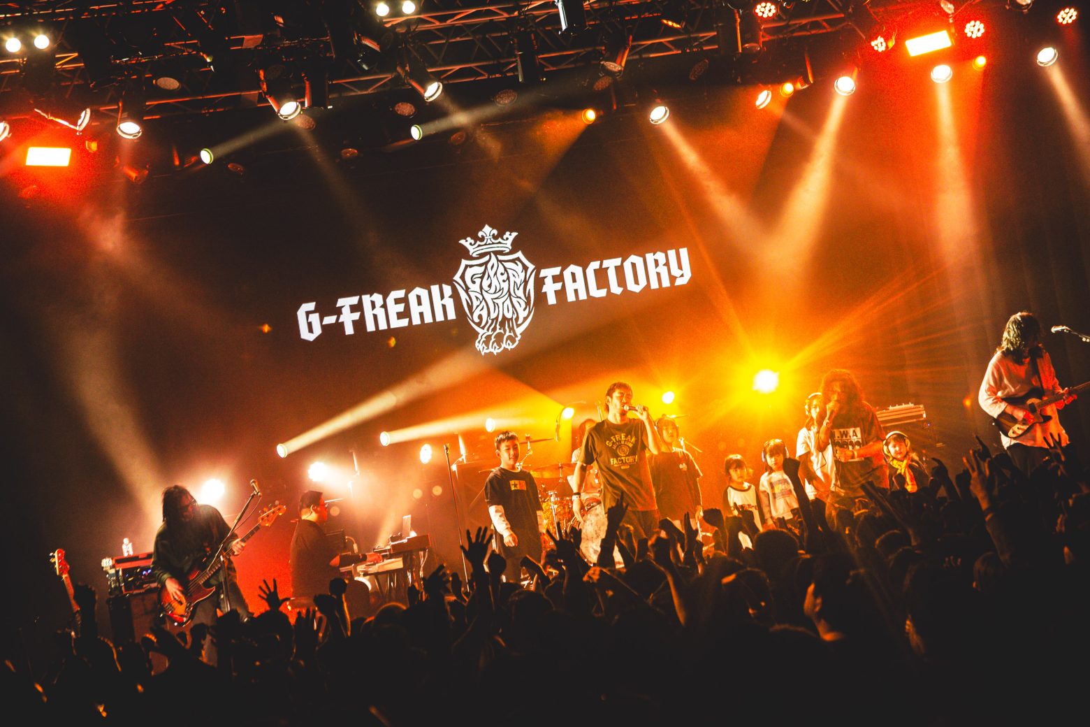 G-FREAK FACTORY、SHANK、BRAHMANら全18組が大騒ぎ、2025年の後悔を吹っ飛ばした『GORILLA HALL OSAKA PRESENTS DAI暴NEN会 -2025 FINAL SHOW-』全組レポート