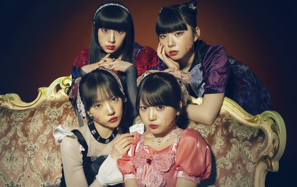 ファントムシータ、初の映像作品となる1ST WORLD TOUR “Moth to a