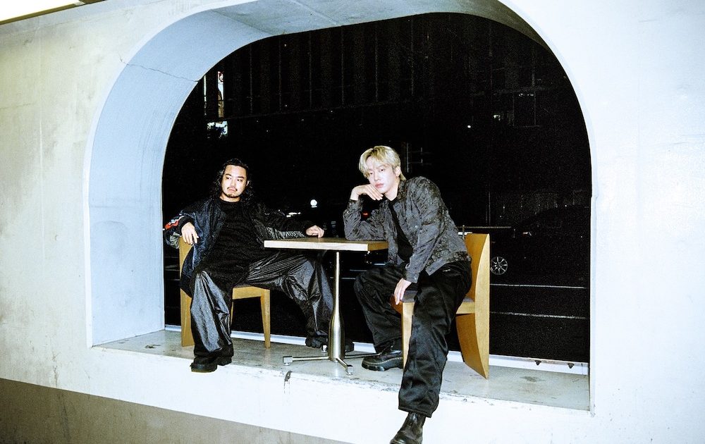 Creepy Nuts、アルバム「LEGION」リリース1周年を記念しアナログ盤を