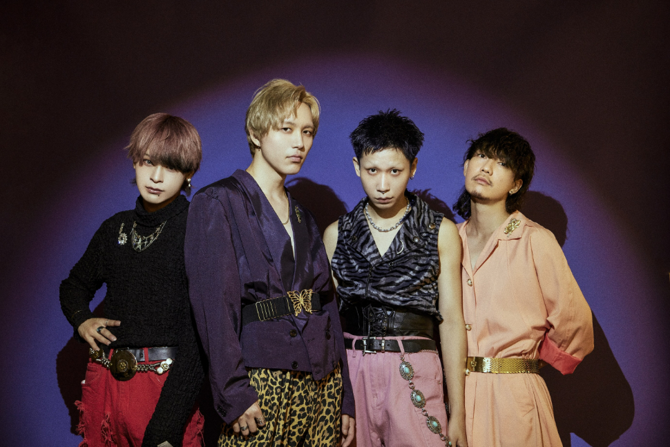 猫背のネイビーセゾン、デジタルシングル「D.I.T.N」のゲリラリリースが決定（コメントあり）